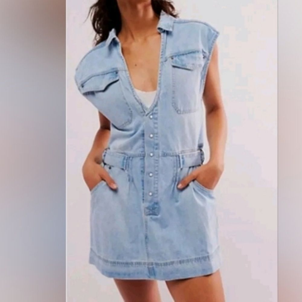 Free People Rowley Denim Mini Dress In Sunbleached
ZZ18